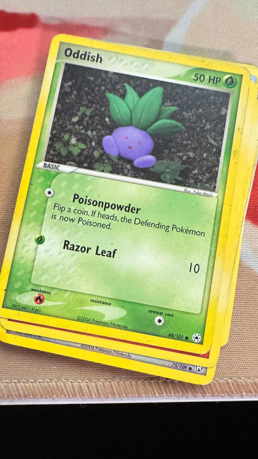 68/101 - Oddish - Hidden Legends - Common